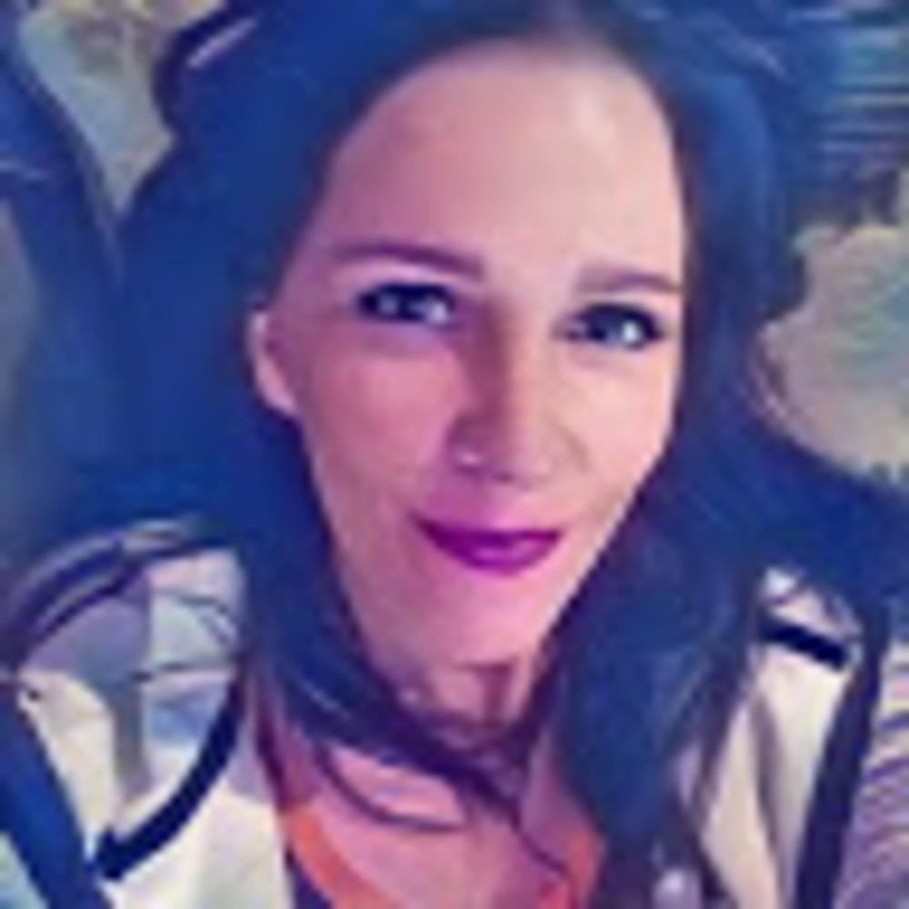 Meet your Posher, Dayna